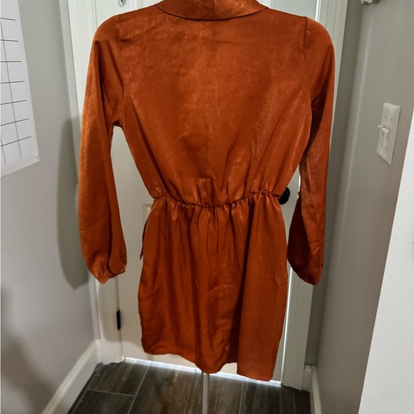 Orange Long Sleeve Sheath Dress with Plunge Neckline - Picture 8 of 11